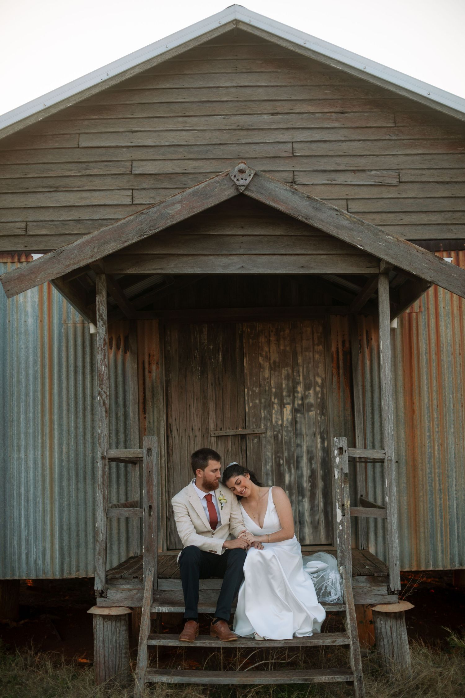 Hedlow Creek Wedding Photography
ROCKHAMPTON WEDDING PHOTOGRAPHER