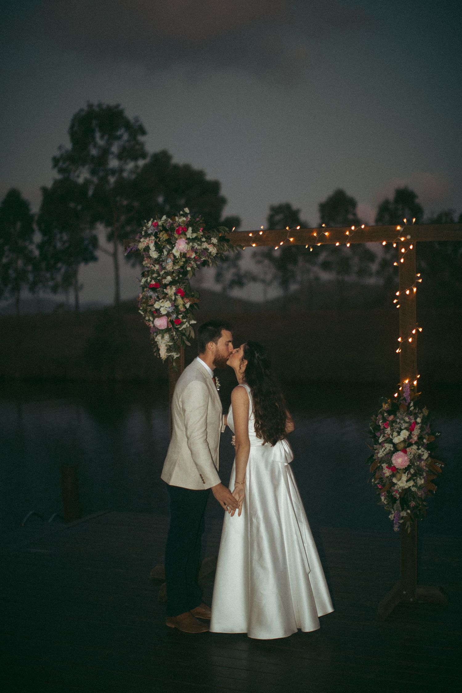 Hedlow Creek Wedding Photography
ROCKHAMPTON WEDDING PHOTOGRAPHER
