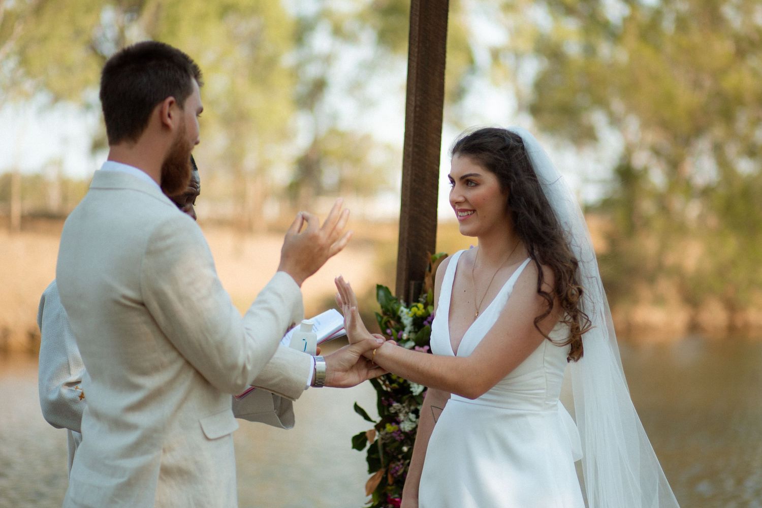 Hedlow Creek Wedding Photography
ROCKHAMPTON WEDDING PHOTOGRAPHER