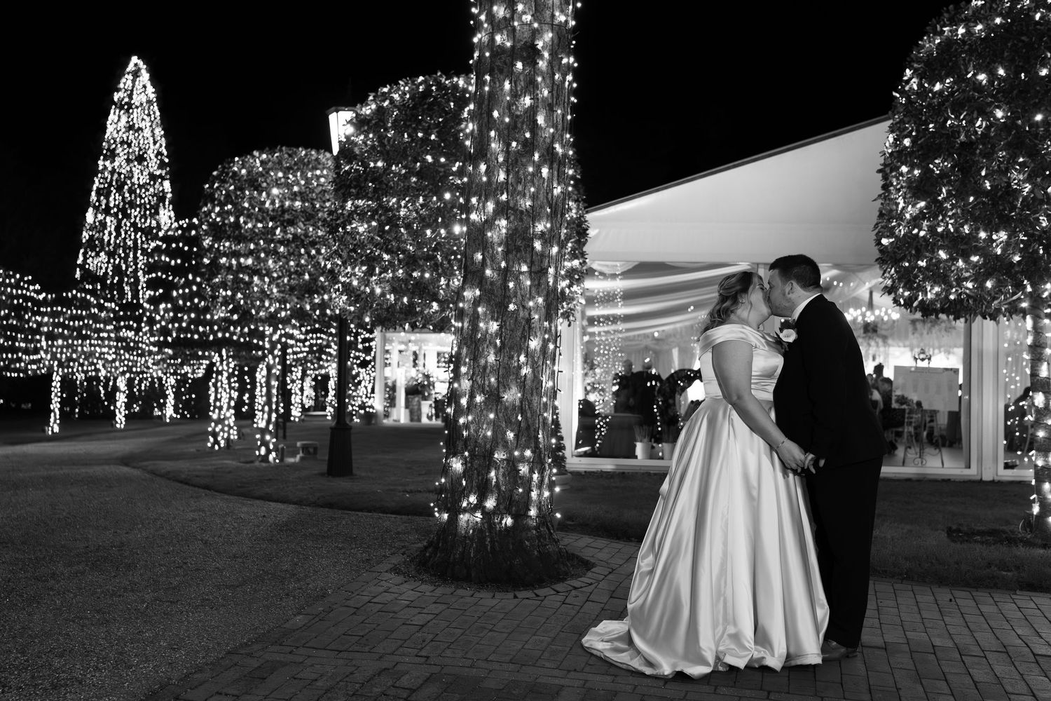 NORFOLK WEDDING COUPLE PORTRAITS - WEDDING PHOTOGRAPHY NORFOLK NORWICH PARK FARM WEDDING