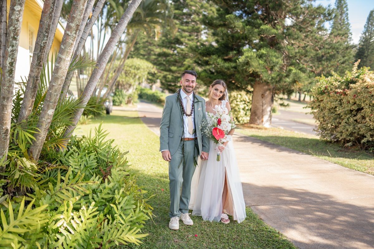 Maui wedding photographer photo against beautiful Maui Pineapple Chapel by ohwowfotos.
