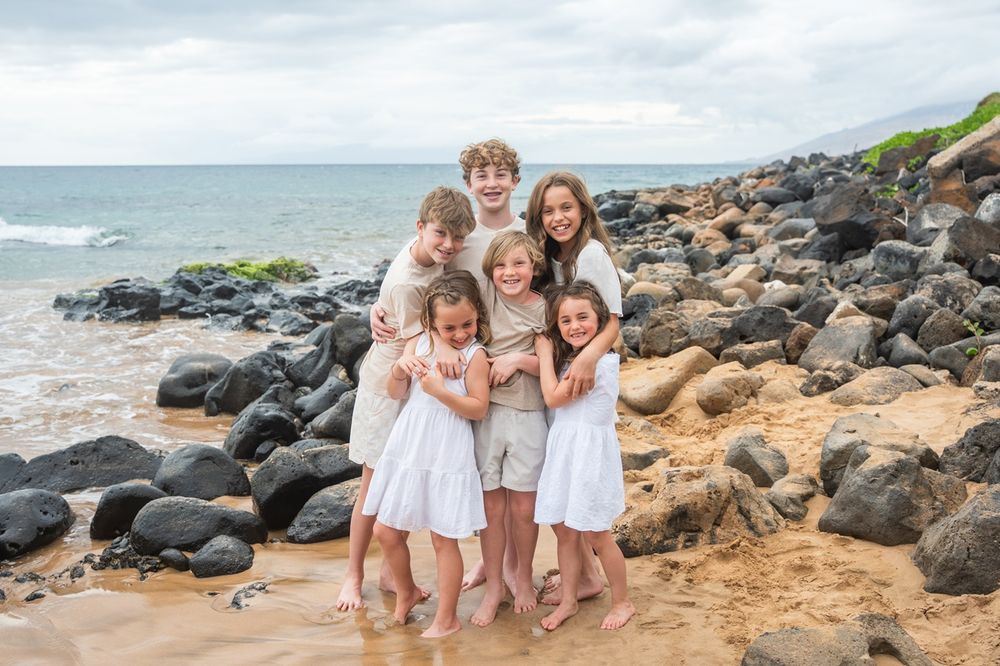 Maui family photo by ohwowfotos during sunset beach in Hawaii