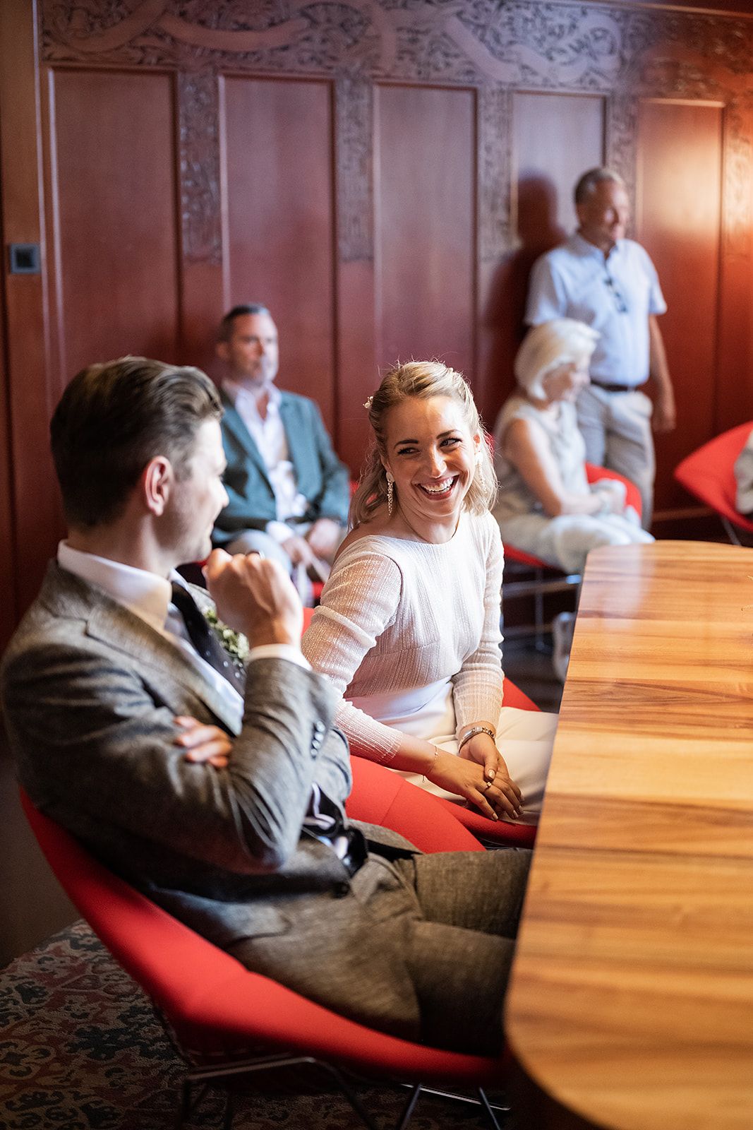 Everything you need to know about Swiss Civil Weddings - Alles über Zivile Hochzeiten in Zürich