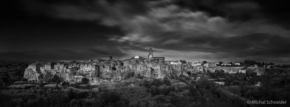 fotografie michal schneider foto photo photography italy italie toskansko toskánsko tuscany black and white light světlo západ cesta cena