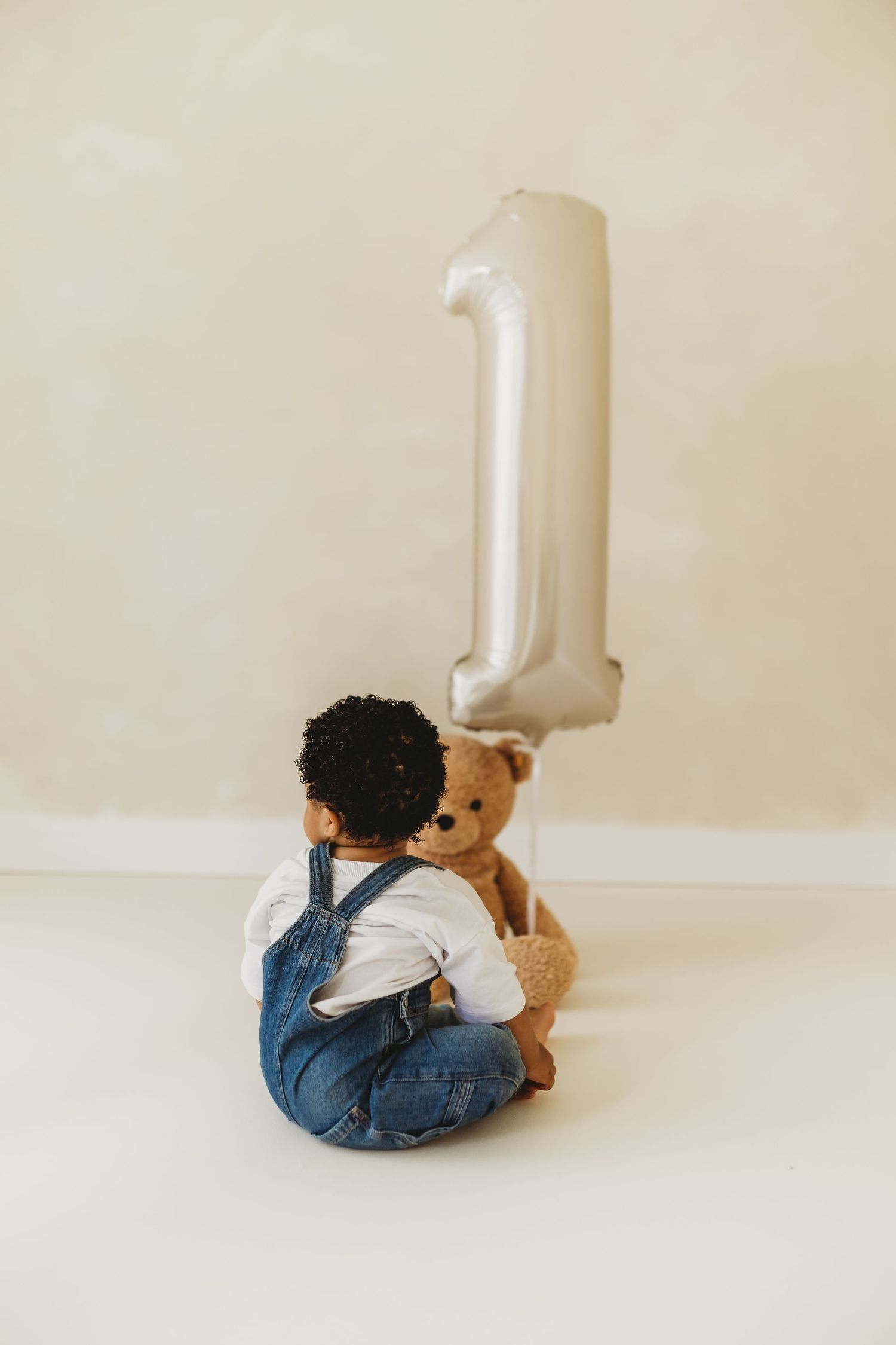 Cake smash birthday portrait in Leigh on sea, Southend on sea photography