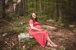 Nature-inspired maternity session on Lookout Mountain with Urso Photography.