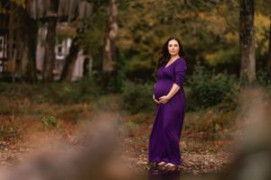 Maternity photo session in Chattanooga with Urso Photography, celebrating motherhood in a natural setting.