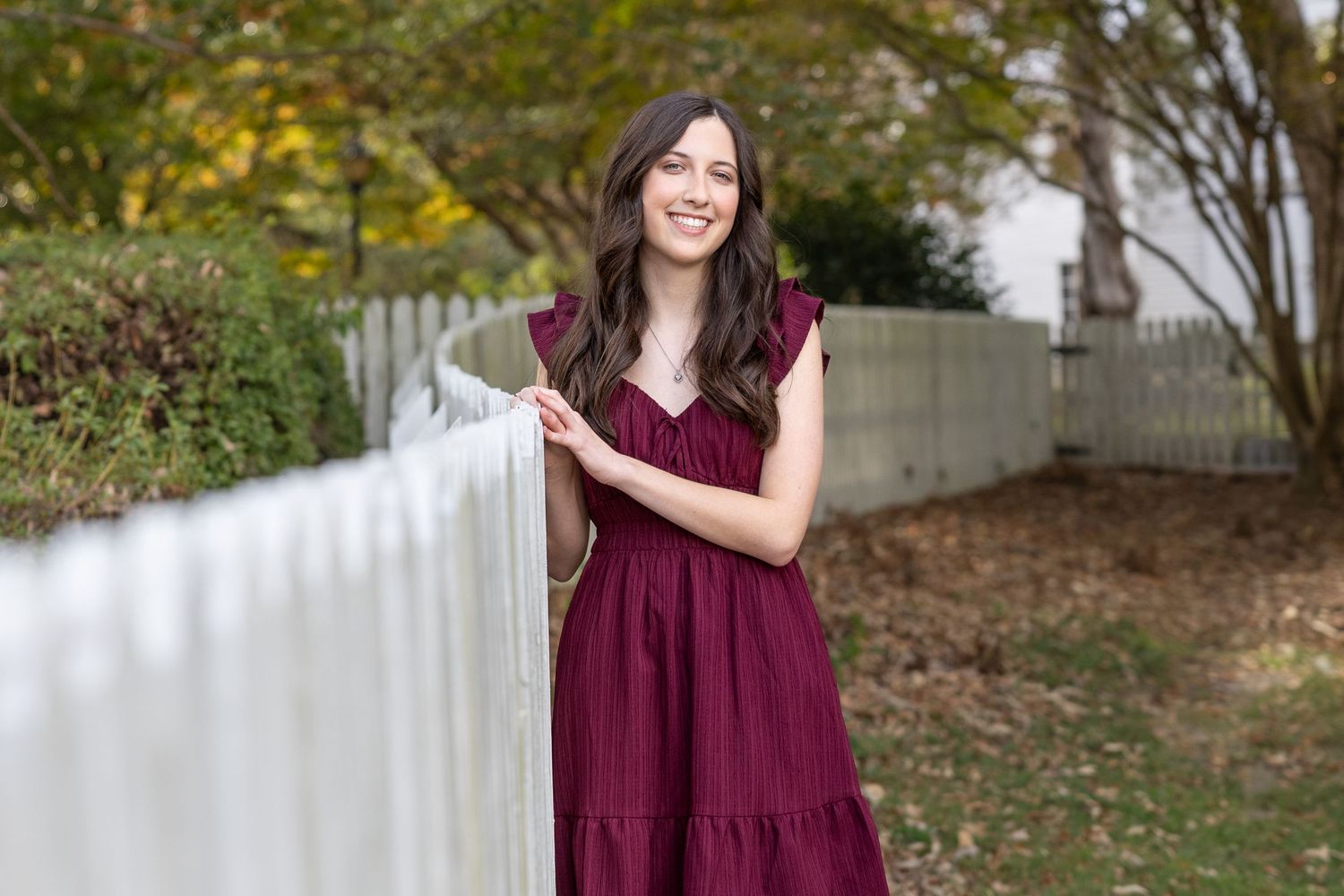 Senior photo at Historic Oak View Park in Raleigh.