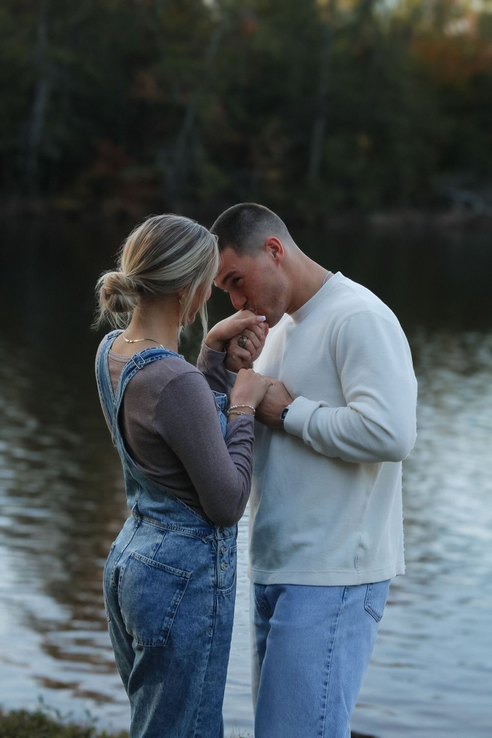 Couples lakeside photoshoot