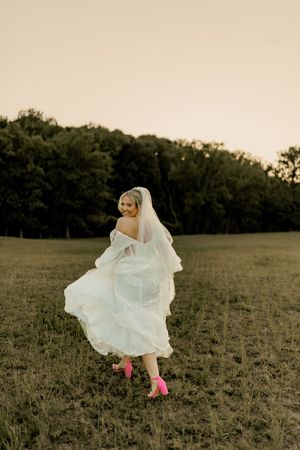 Editorial NC wedding photographer.
