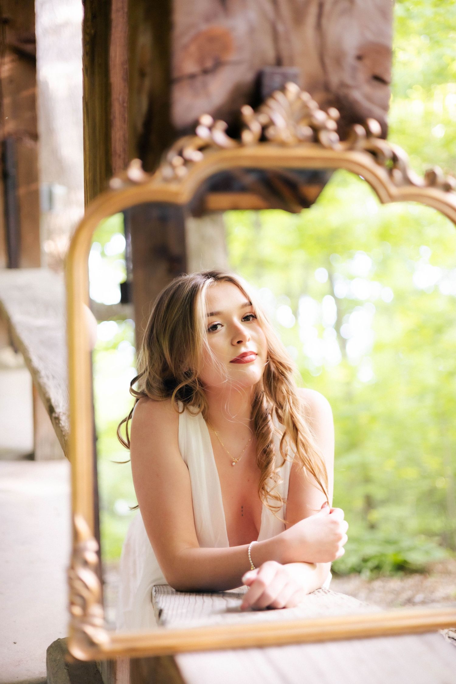 Outdoor summer senior photos in Springfield, Illinois