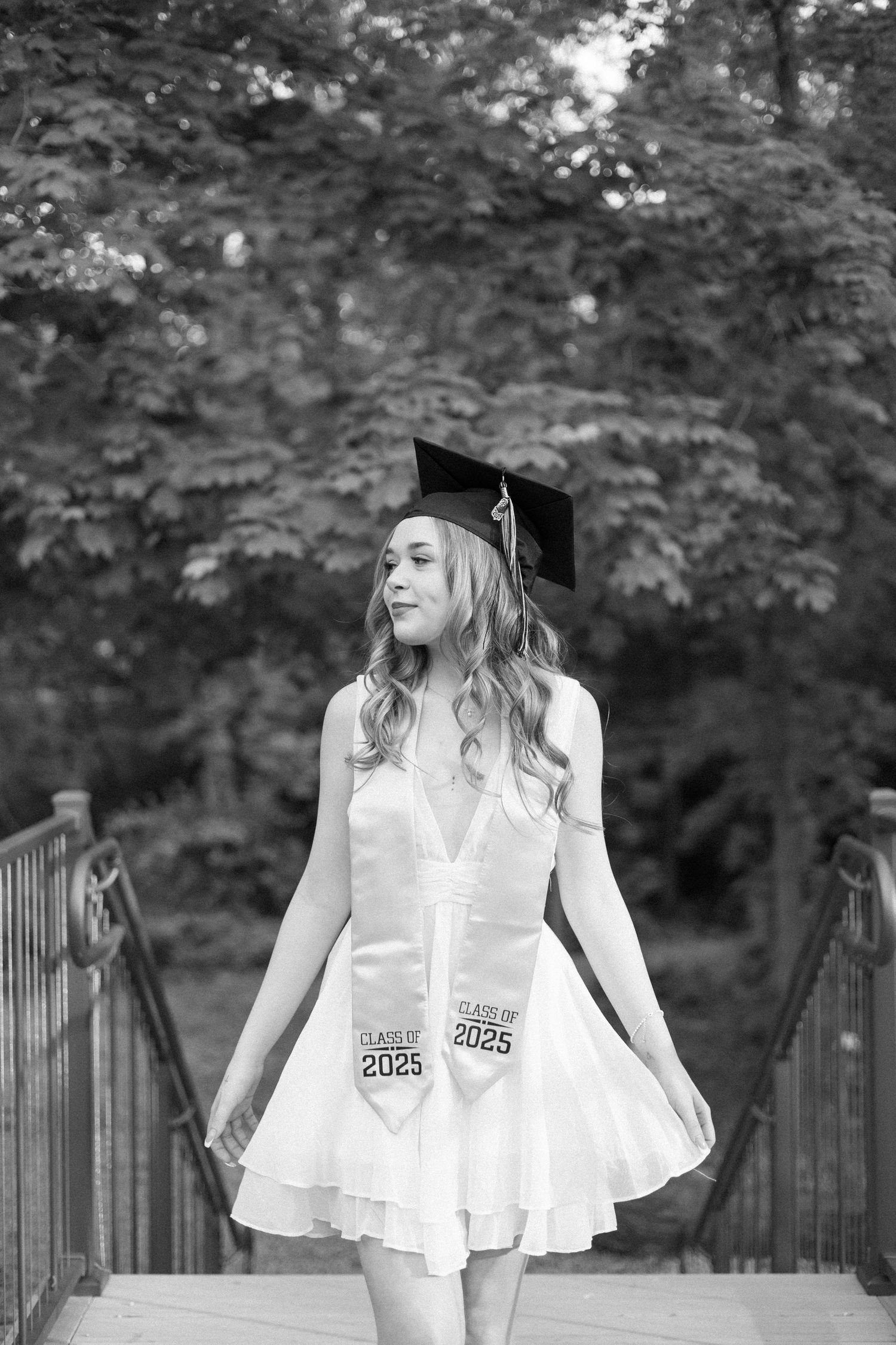 Outdoor summer senior graduation photos in Springfield, Illinois