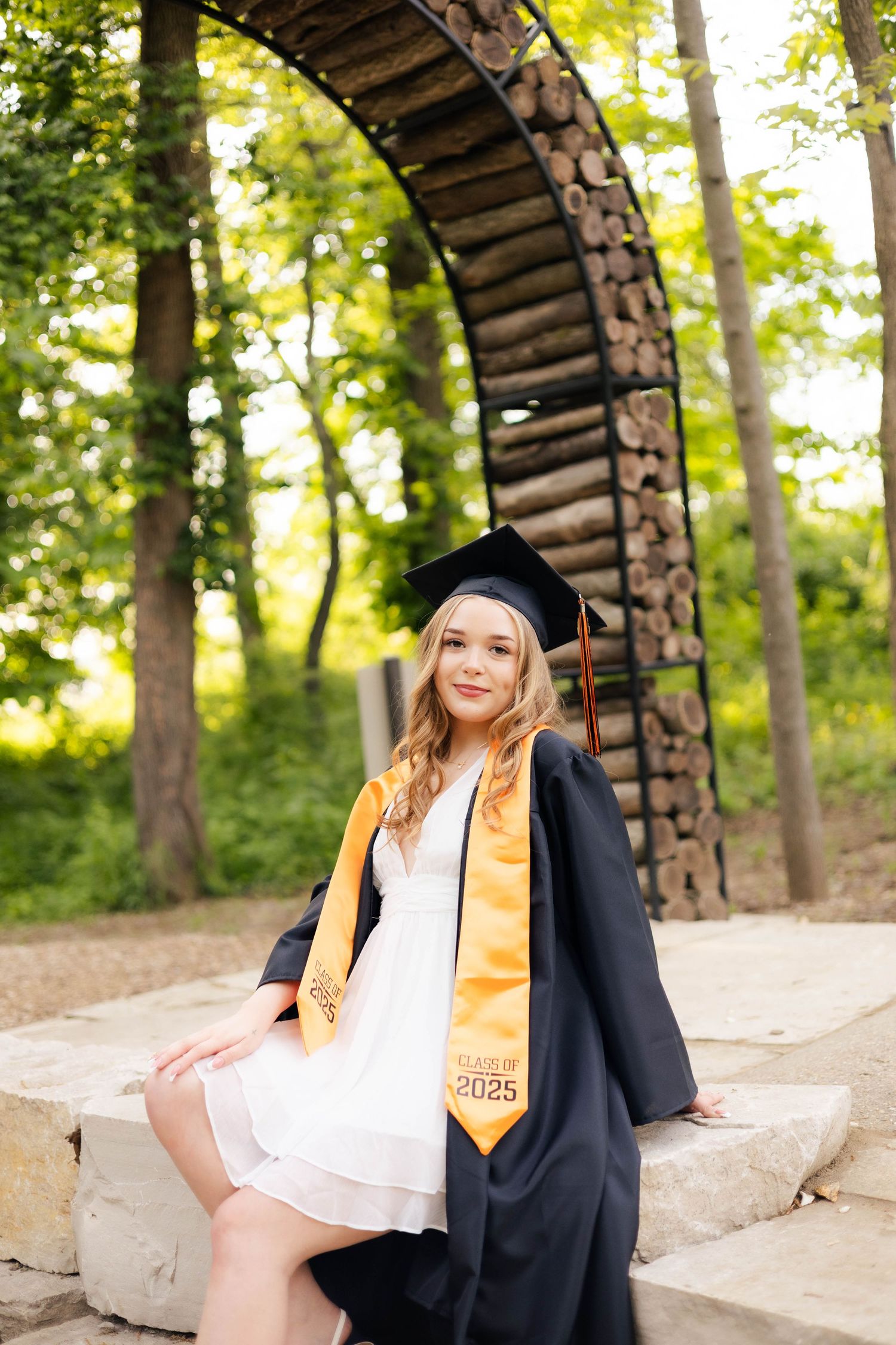 Outdoor summer senior graduation photos in Springfield, Illinois