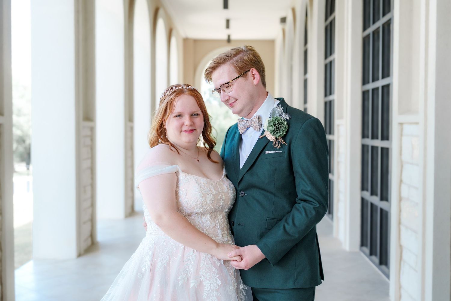 wedding photography Fort Worth Dallas bride groom bridal party poses wedding dress natural airy style Southlake Texas wedding photographer