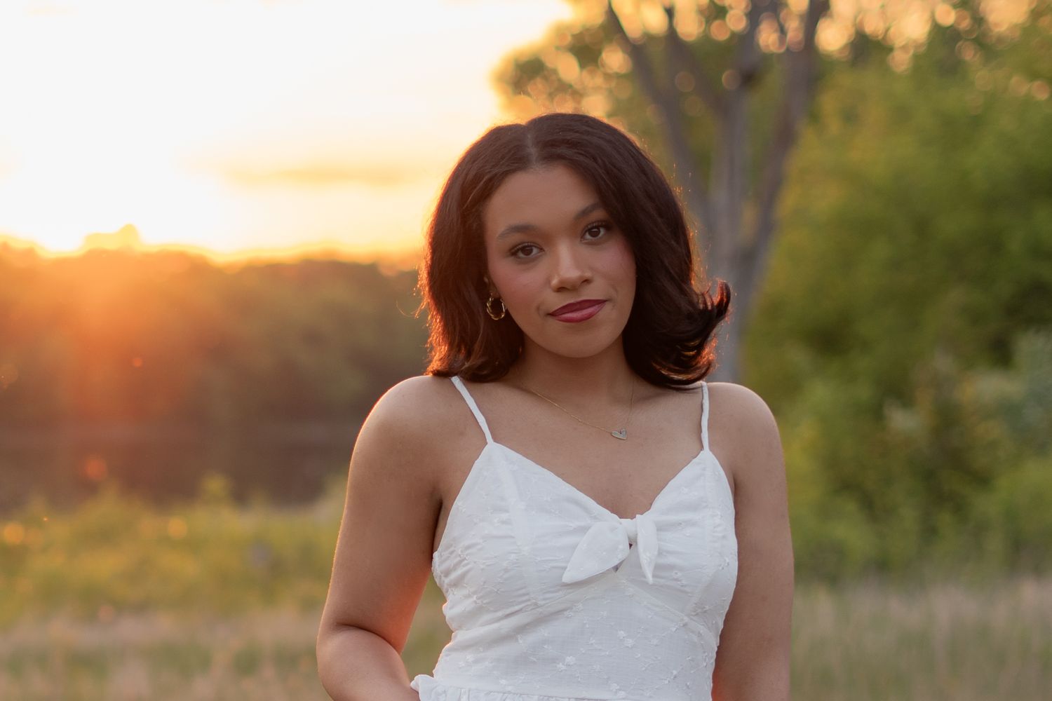Gorgeous sunset senior photos at Crow Wing State Park in the Brainerd Lakes Area.
