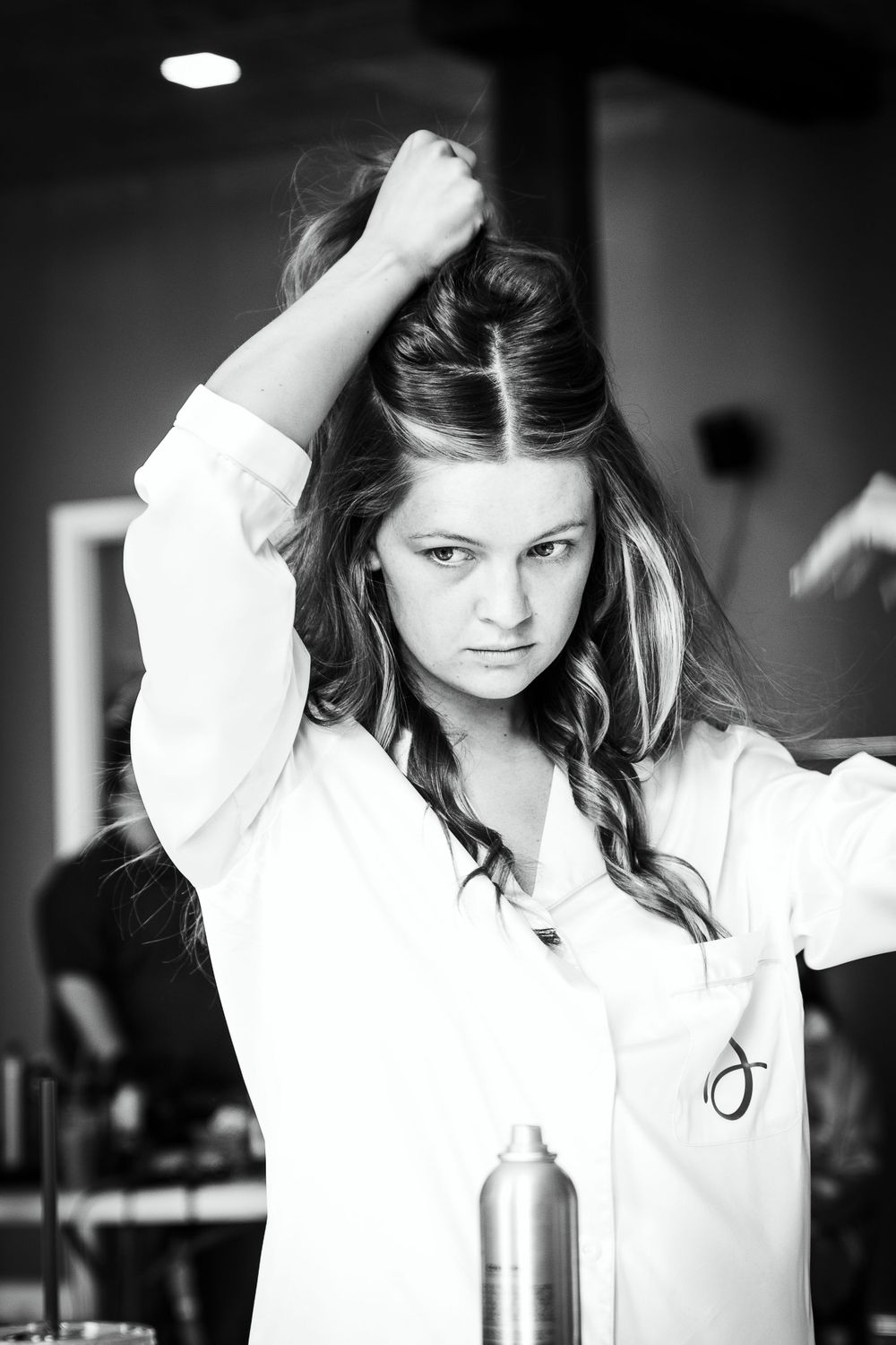 becky katzberg photography bride getting ready for her day
