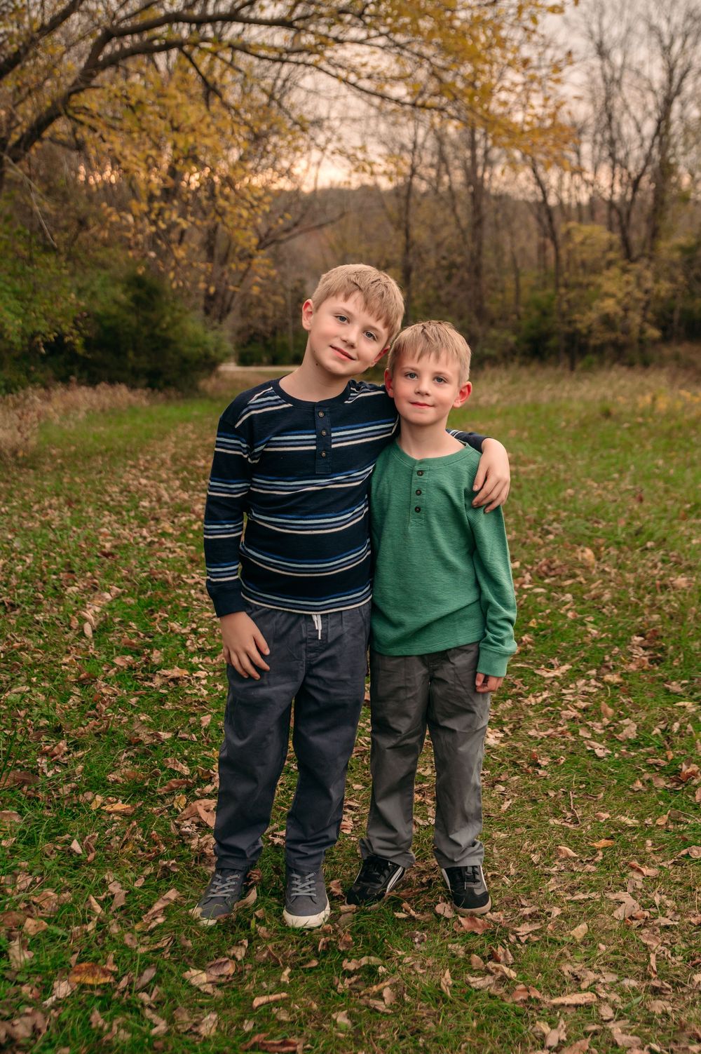 St. Louis Family Photographer Ashley Dawn Photography Queeny Park Chesterfield MO