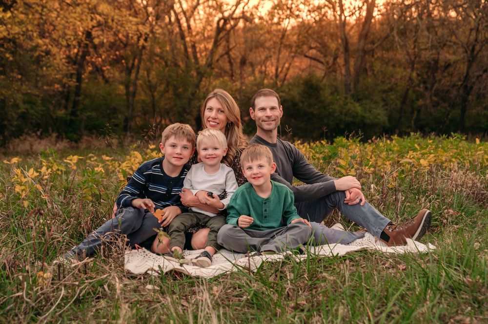 St. Louis Family Photographer Ashley Dawn Photography Queeny Park Chesterfield MO