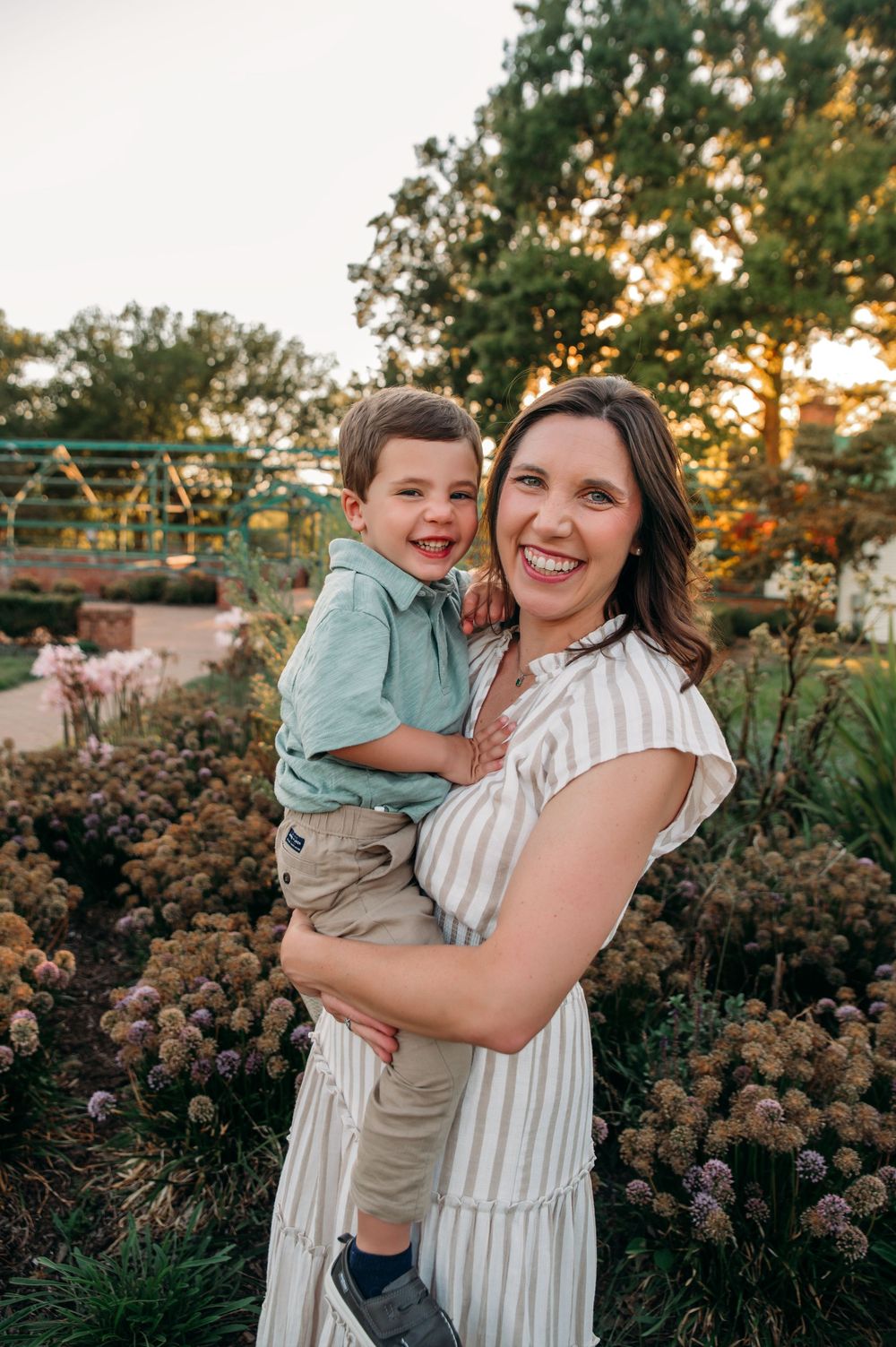 St. Louis Family Photographer Ashley Dawn Photography Queeny Park Chesterfield MO