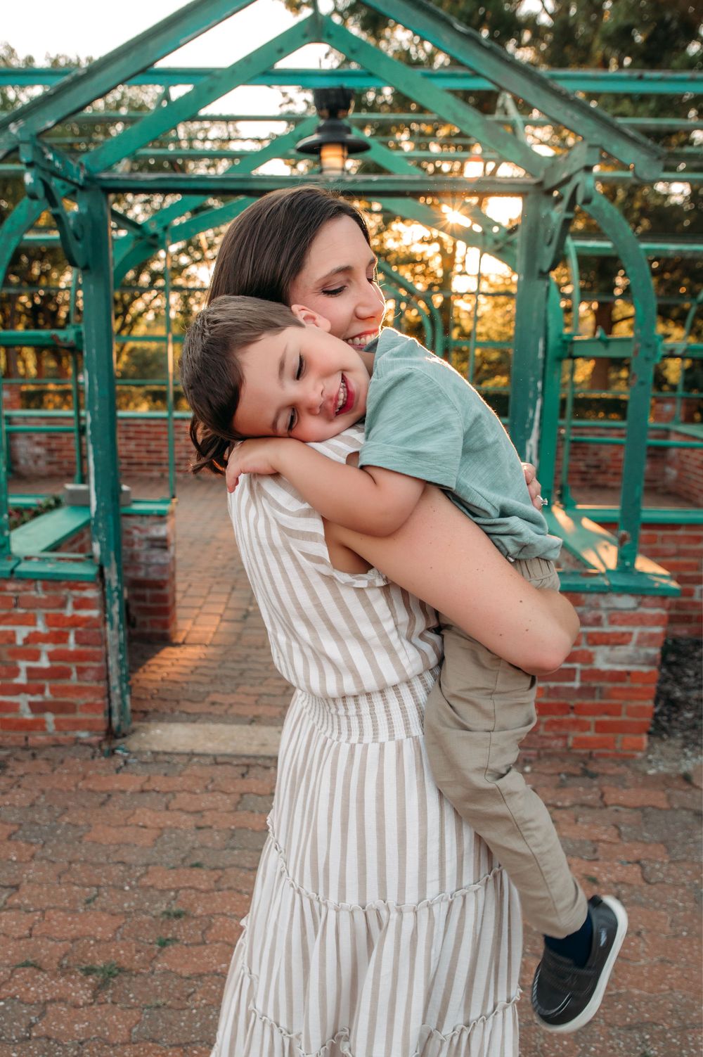 St. Louis Family Photographer Ashley Dawn Photography Queeny Park Chesterfield MO