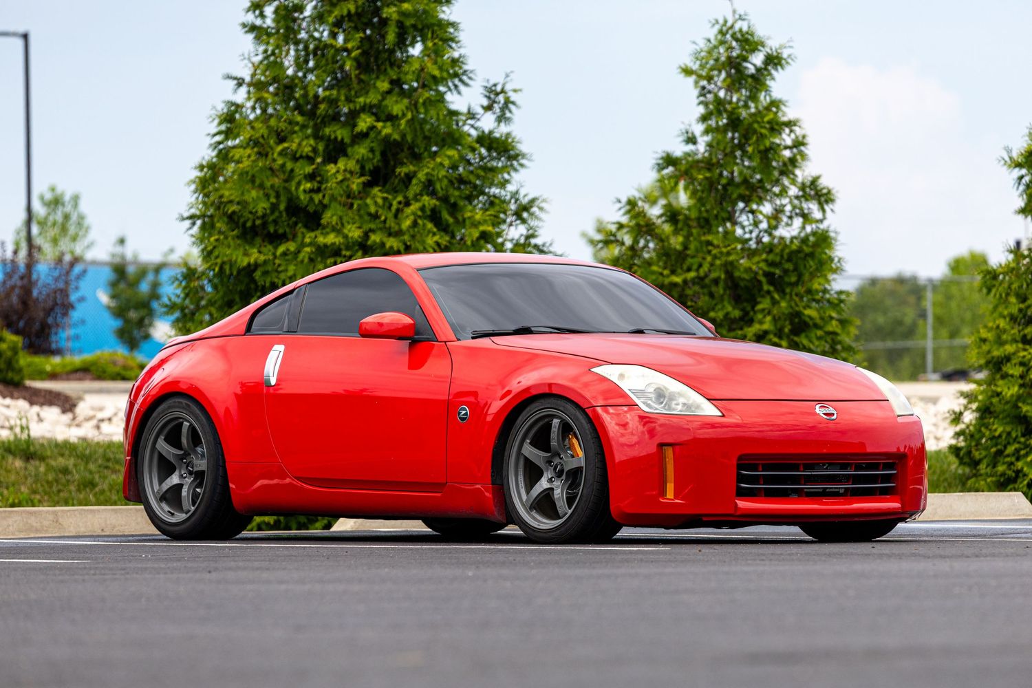 Nissan 350z photo