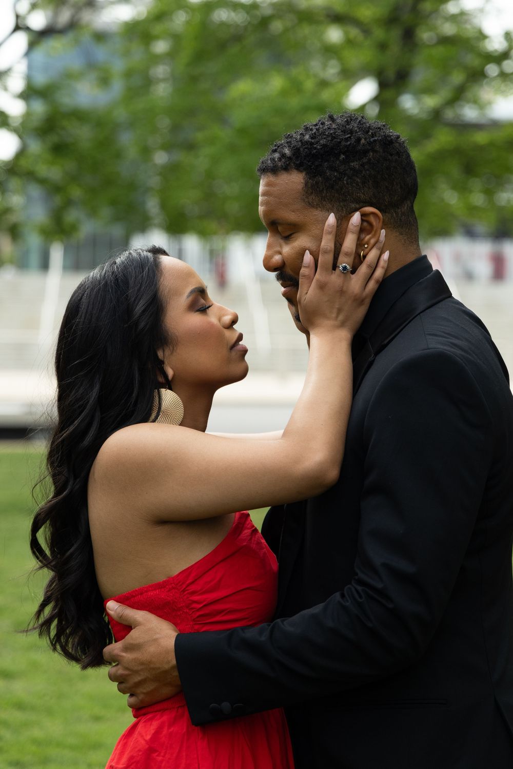 Couple Photography, couple posing ideas, Family Photographer in Batavia IL, 60510.