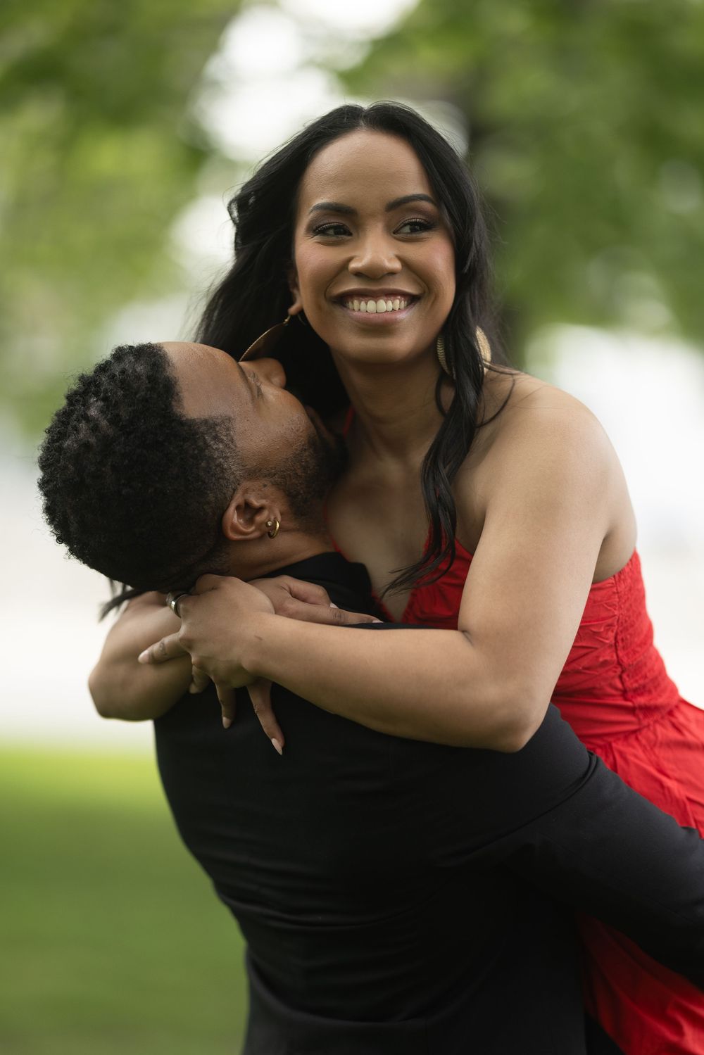Couple Photography, couple posing ideas, Family Photographer in Batavia IL, 60510.