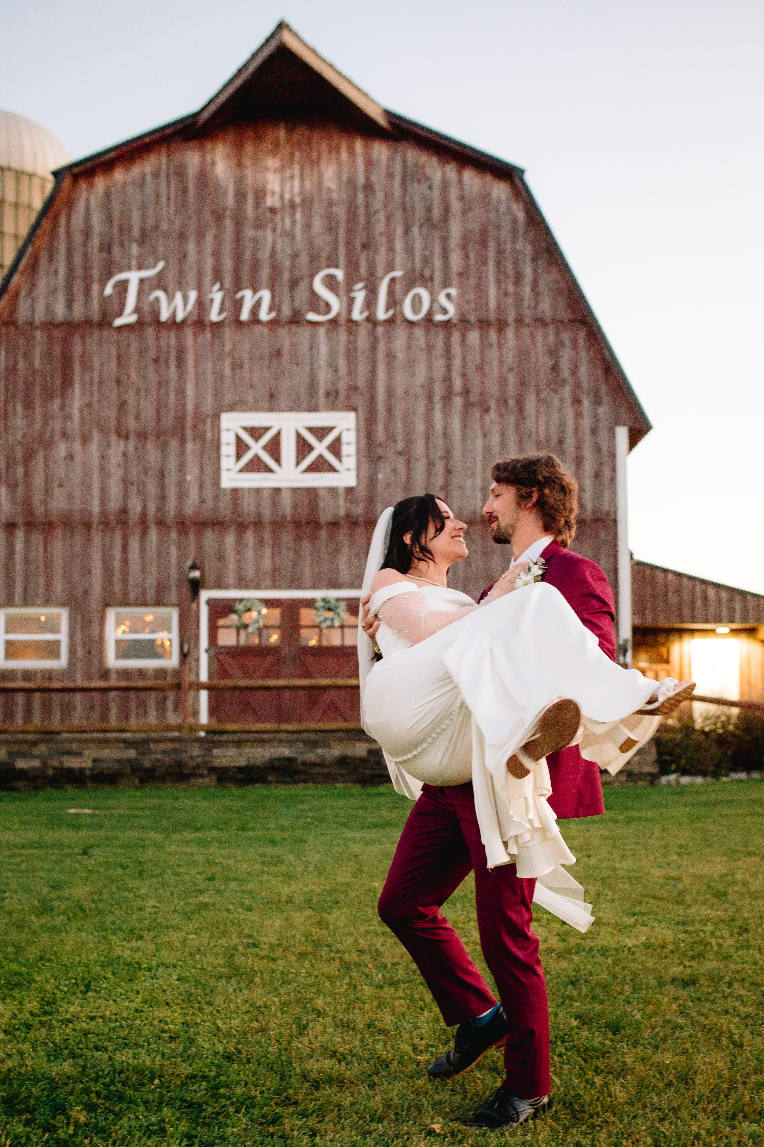 Twin Silos Wedding in Livonia, N.Y.