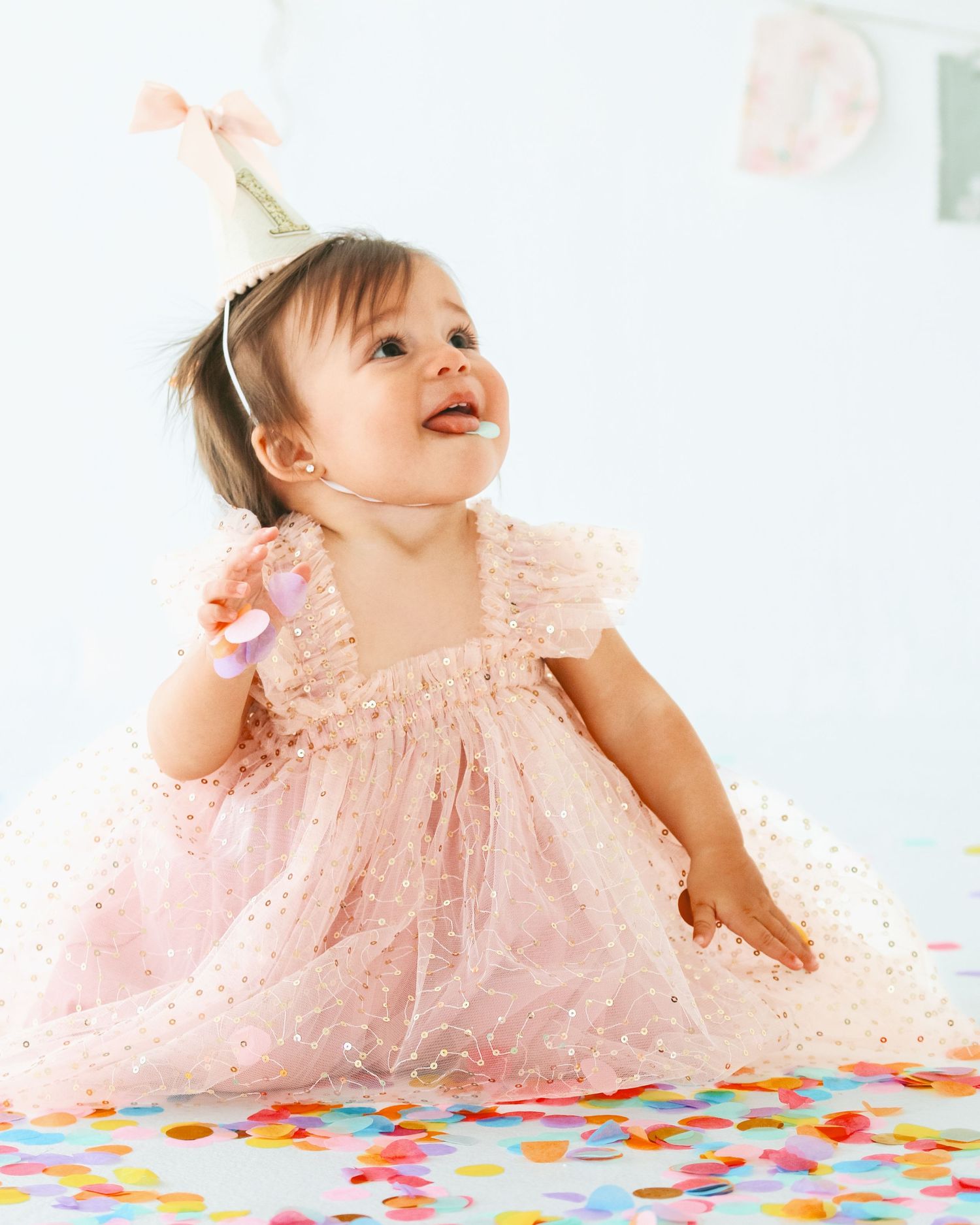 Bright, dreamy, timeless images capturing love, connection, tiny details, and the beautiful seasons of family life in Las Vegas.