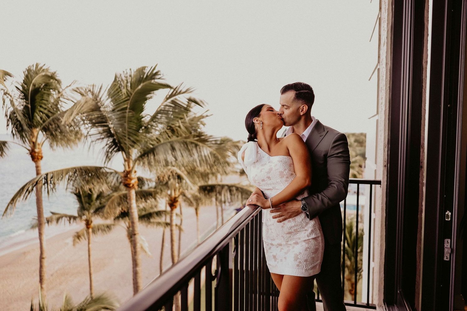 SCRIBBLED MOMENTS PHOTOGRAPHY. MIAMI WEDDING PHOTOGRAPHY. PALM BEACH WEDDING PHOTOGRAPHY. FORT LAUDERDALE WEDDING PHOTOGRAPHY.