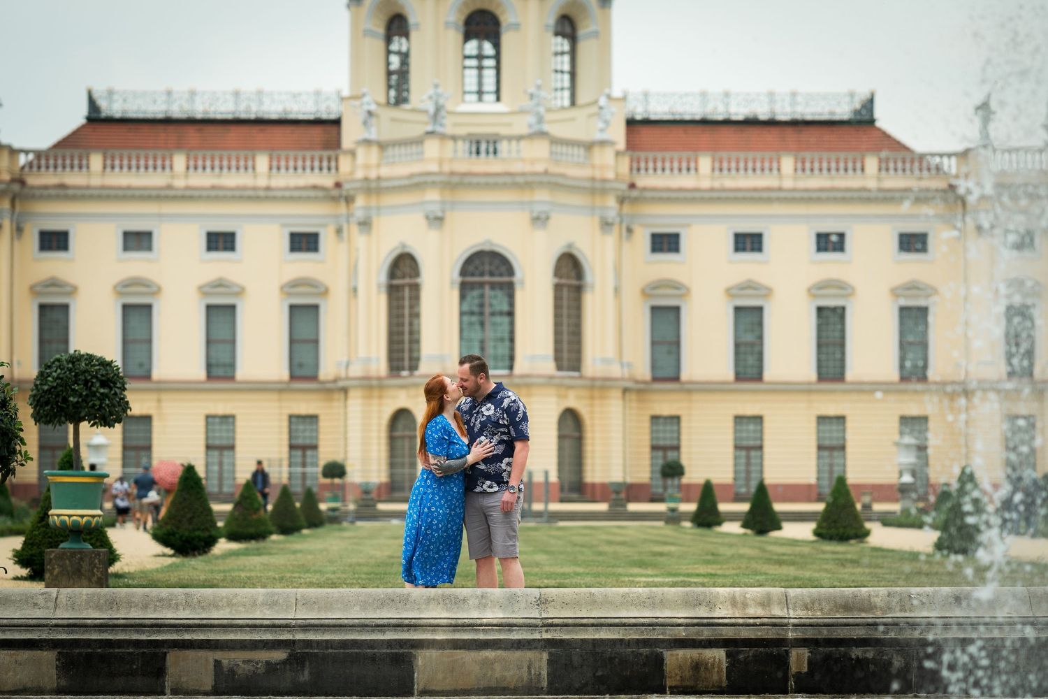 Paar Shooting am Schloss Charlottenburg in Berlin