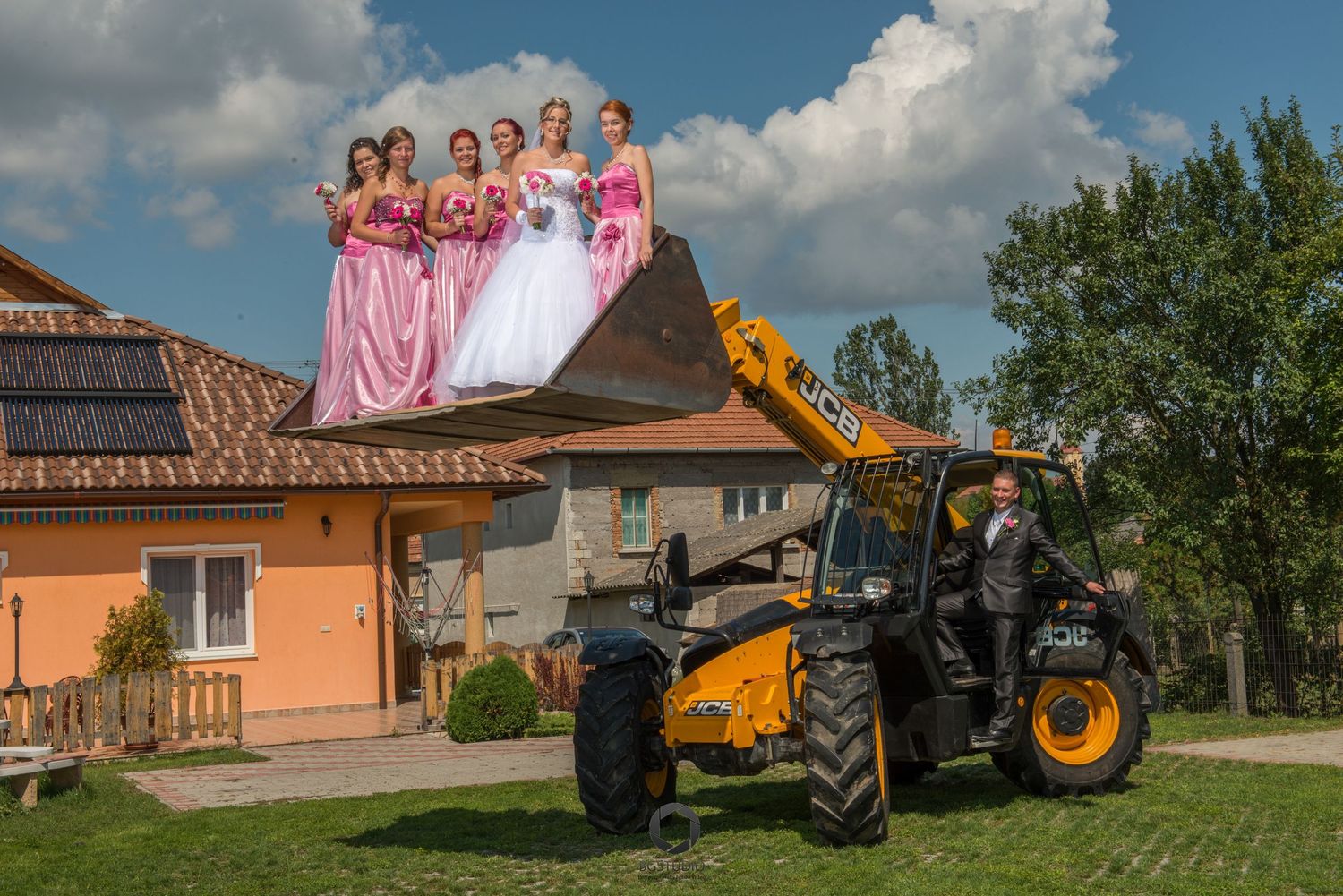 Esküvői fotó és videó – BG Studio