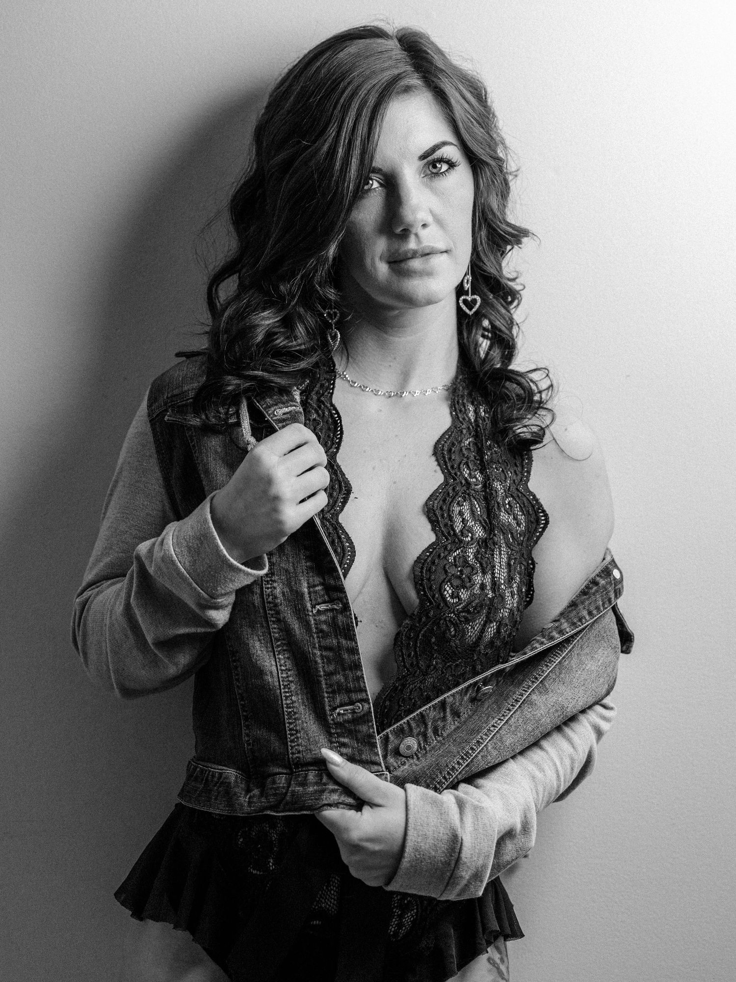 Boudoir portrait of a Knoxville woman by East Tennessee boudoir photographer in Dandridge