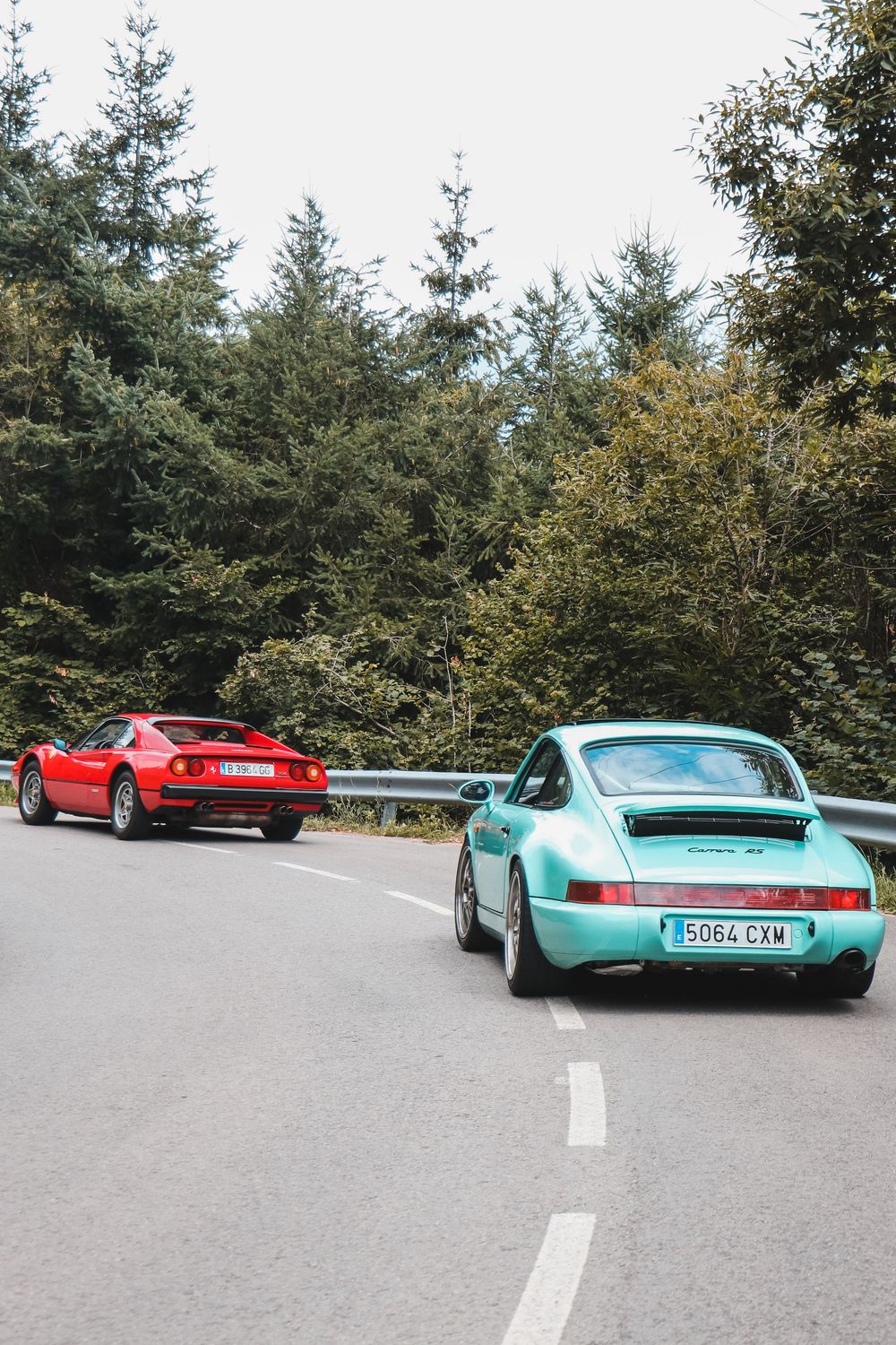 Fotografía profesional de rutas de coches clásicos de Classic Concept por Boskoop Studio.