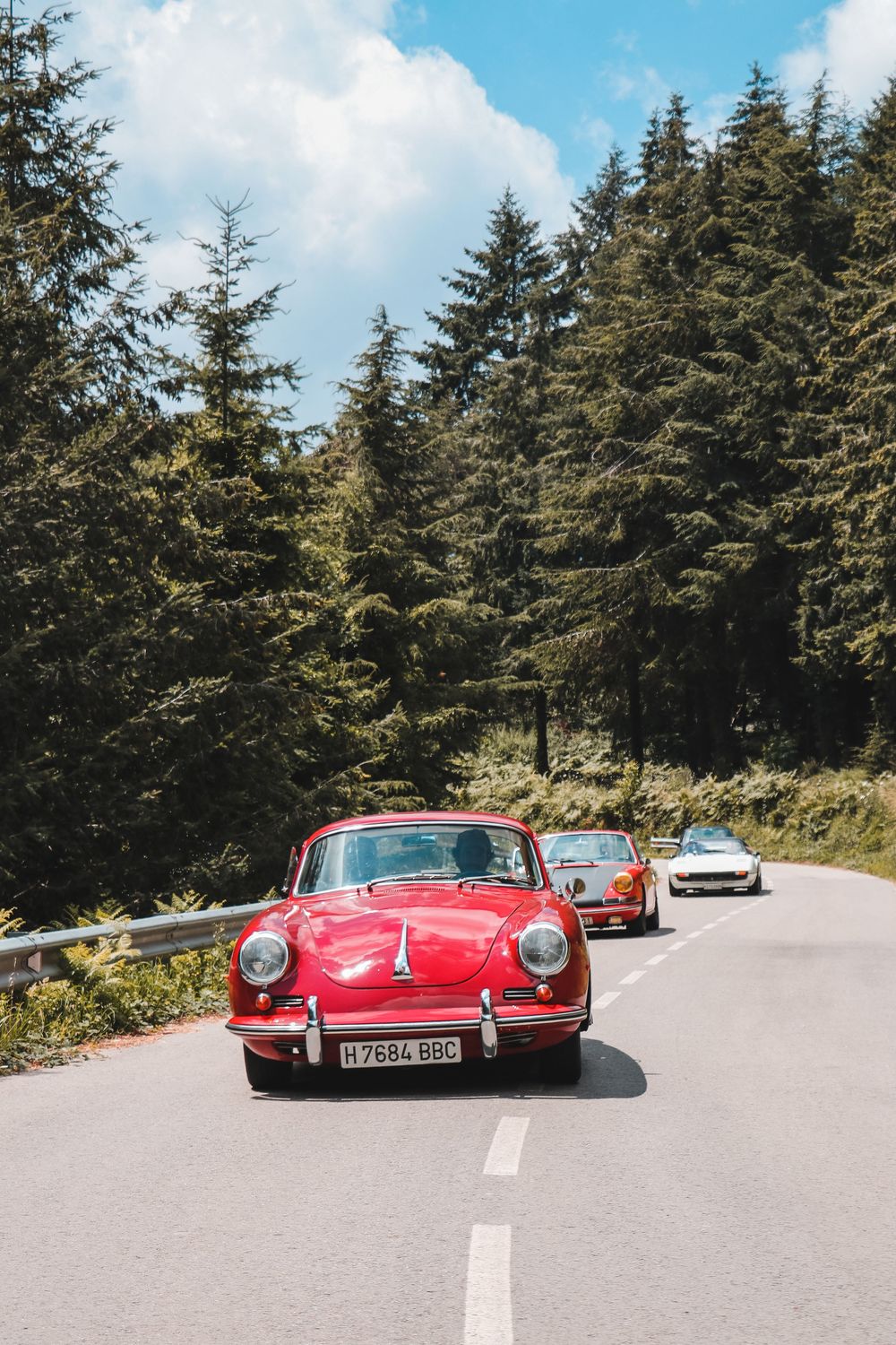 Fotografía profesional de rutas de coches clásicos de Classic Concept por Boskoop Studio.