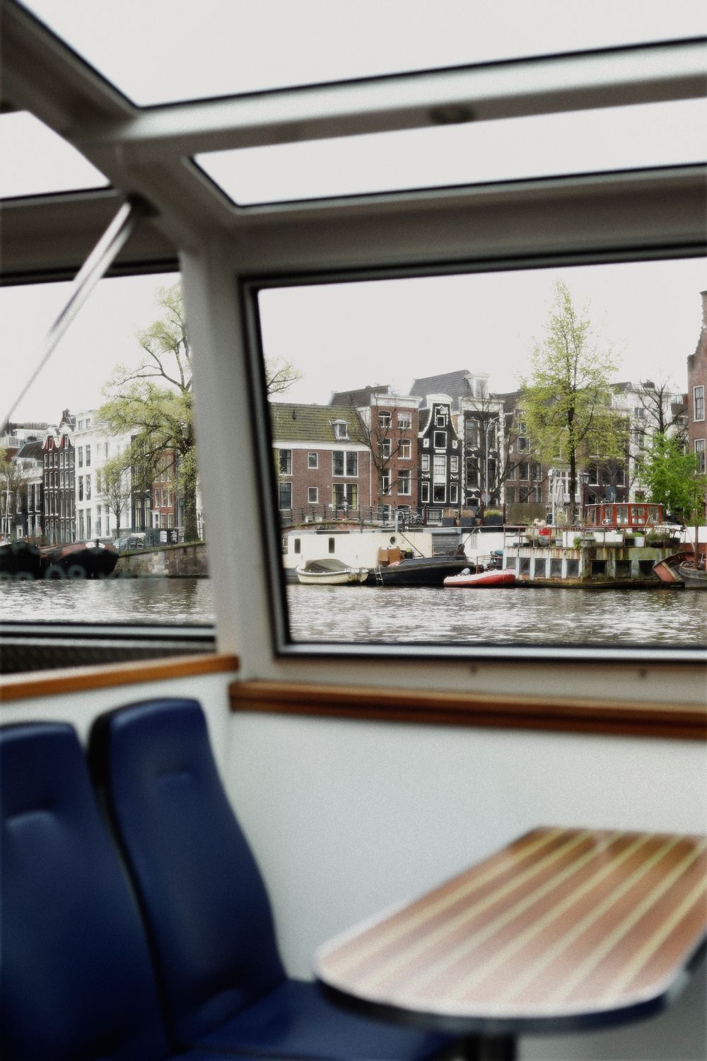Photo voyage aux Pays-Bas dans la ville d'Amsterdam par Chaemi Studio, photographe à Montpellier. Reportage photo professionnel et créatif.
