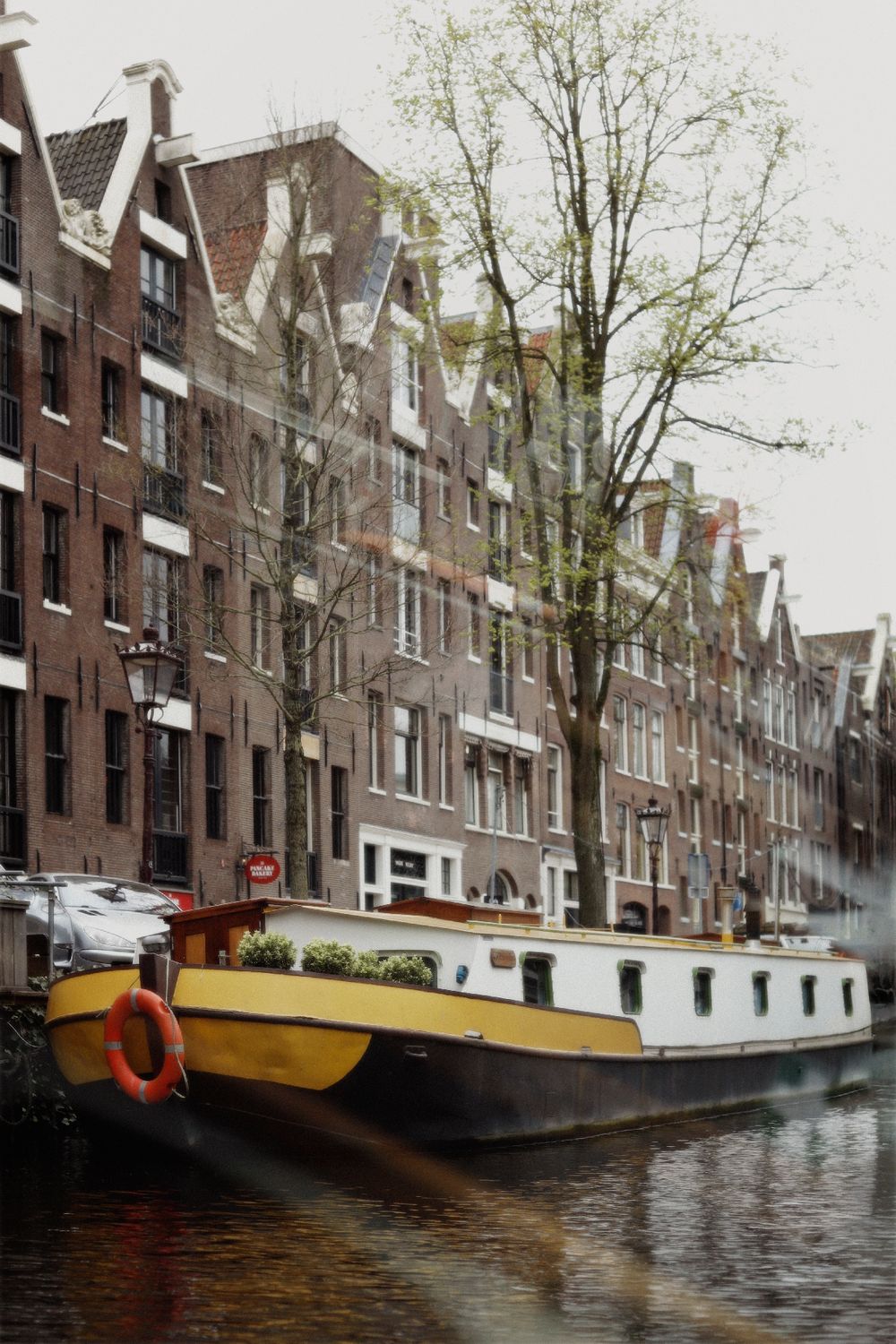 Photo voyage aux Pays-Bas dans la ville d'Amsterdam par Chaemi Studio, photographe à Montpellier. Reportage photo professionnel et créatif.