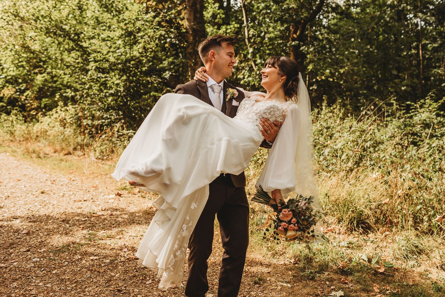 Kimbridge Barn wedding photographer