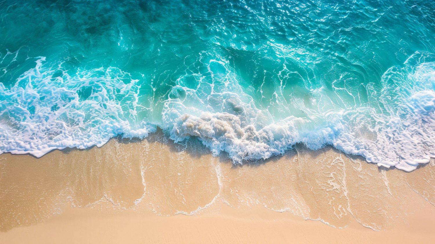 waves crasahing