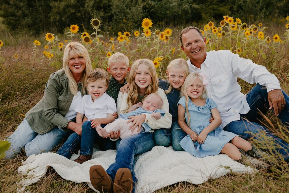 family, extended family, fall, outdoor, golden hour, lifestyle, West Michigan