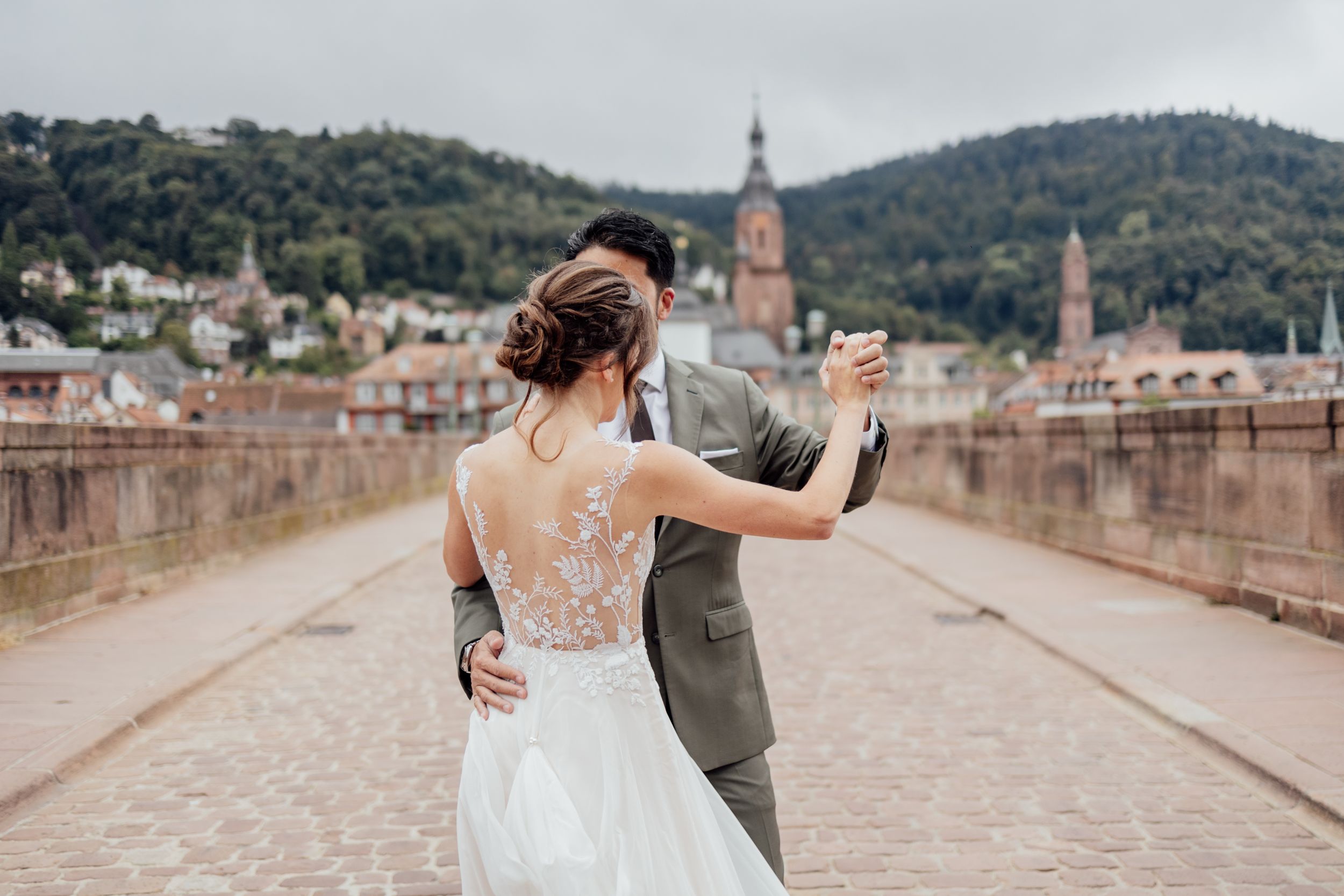 Heidelberg Old Bridge Wedding Photography - Heidelberg Wedding Photographer - Wedding Photography Heidelberg - Couples Photographer