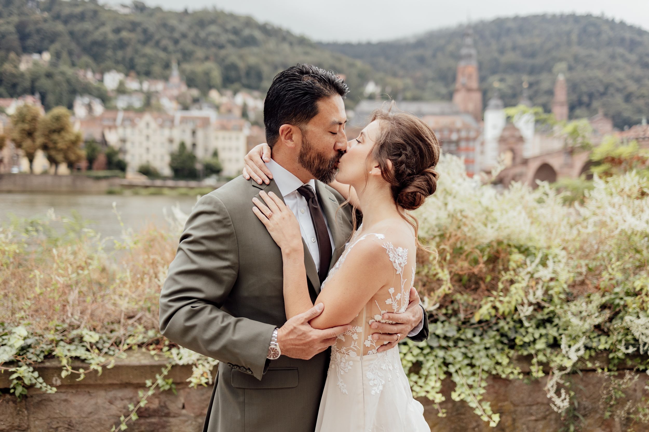 Heidelberg Old Bridge Wedding Photography - Heidelberg Wedding Photographer - Wedding Photography Heidelberg - Couples Photographer