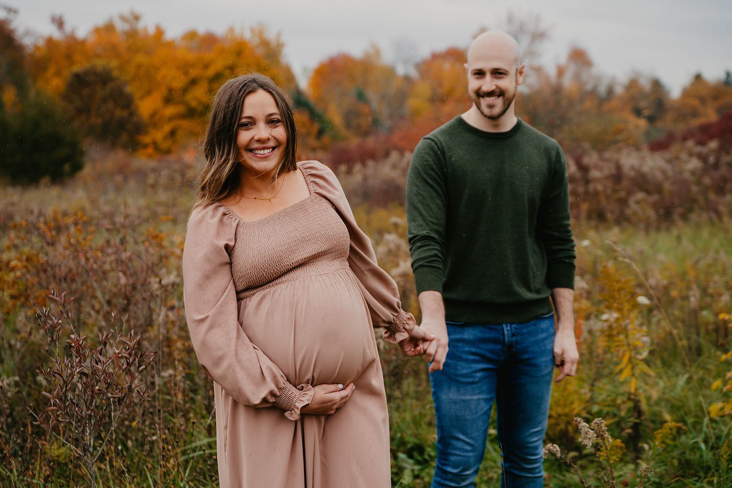 maternity, outdoor, fall, lifestyle, West Michigan