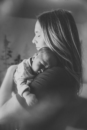 Motherhood photographer Portland Maine