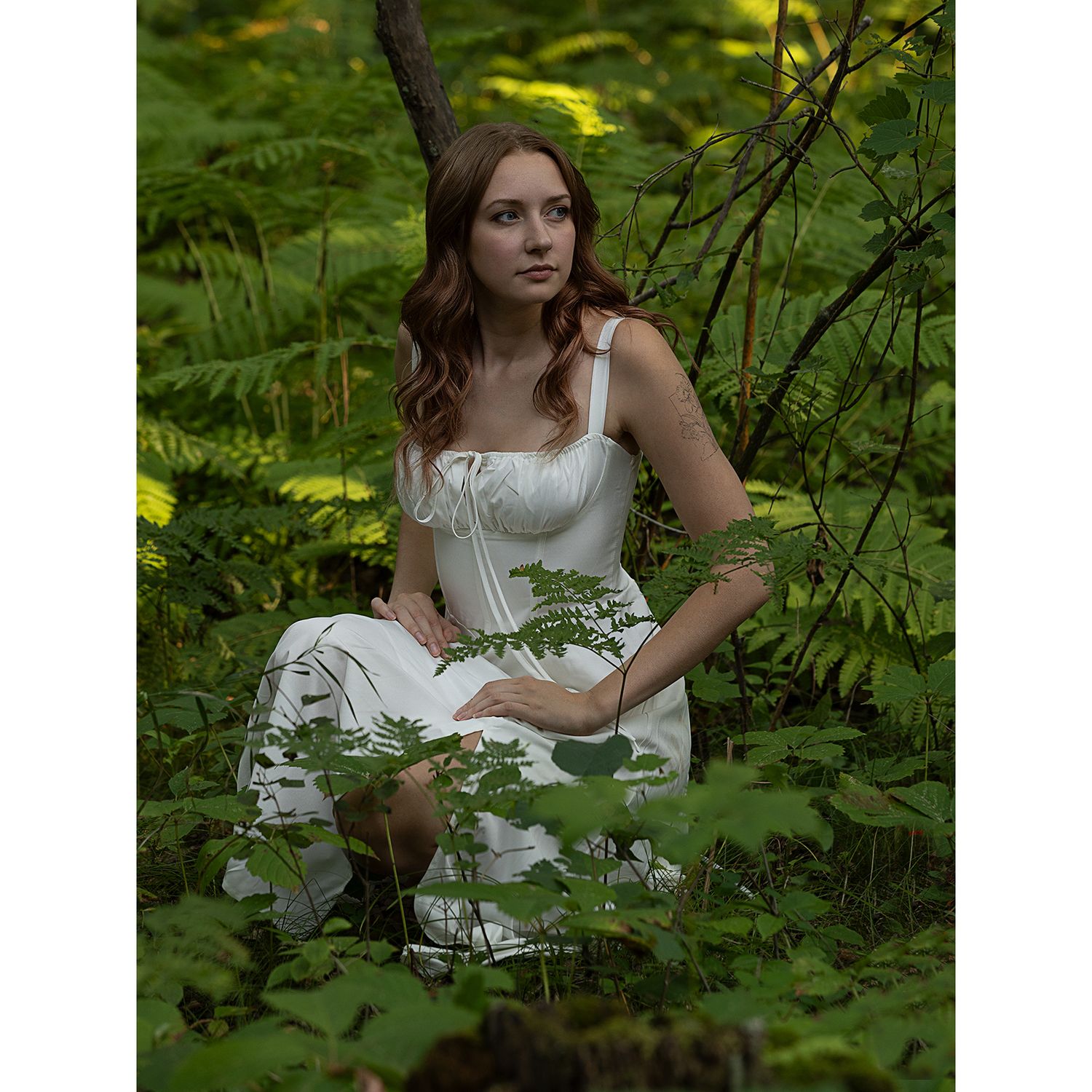 Walk in nature, On Location, Senior Portrait, Family Anniversary, Artistic Photo; Minneapolis, Minnesota, Twin cities, MN,