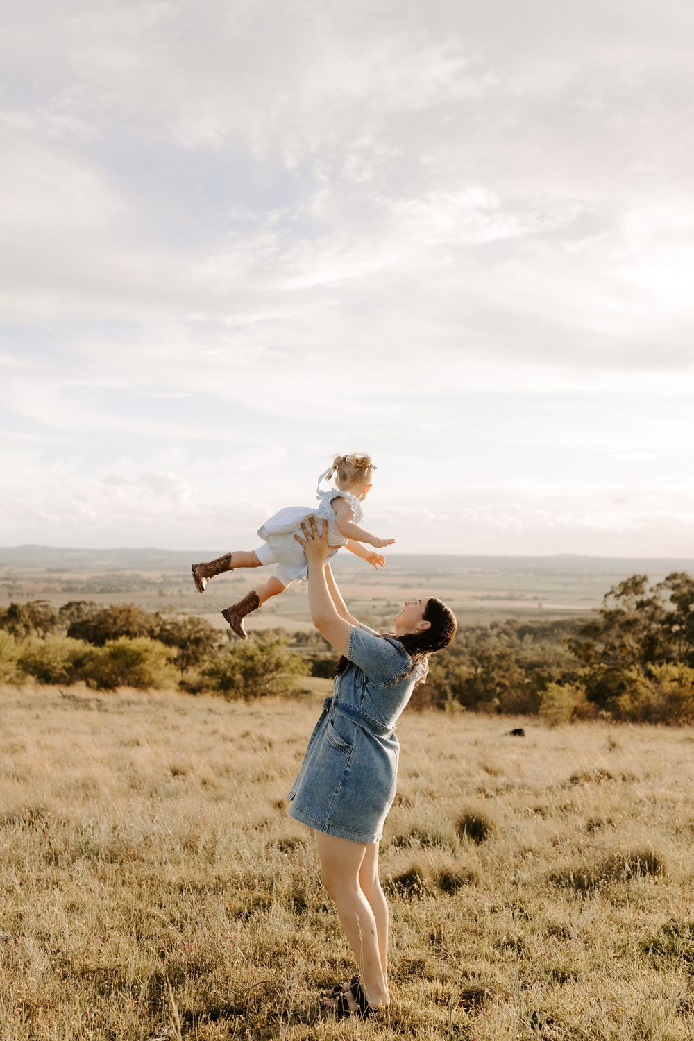 Inverell sunset family