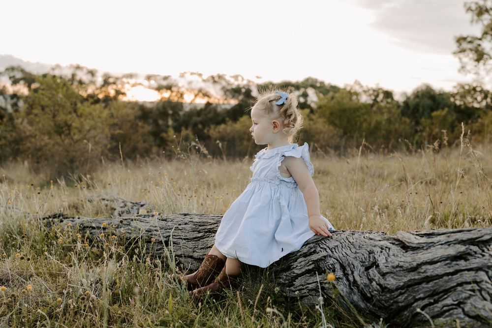 Inverell sunset family