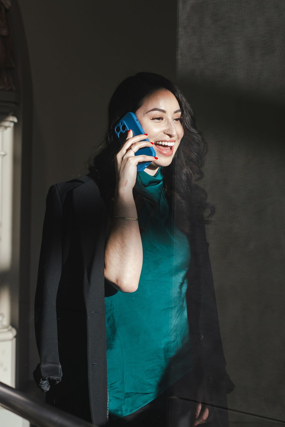 Bilingual photographer creating authentic images for beauty and creative brands in the DMV.