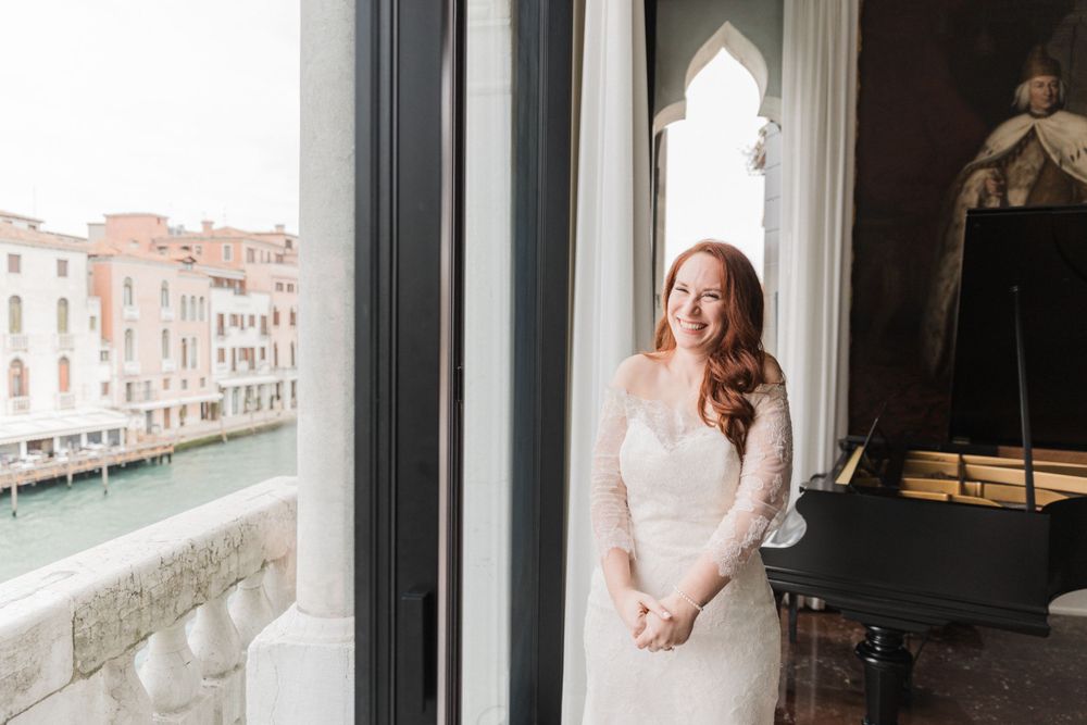 Venice Elopement at Palazzetto Foscari - Bride and Groom's First Look at Palazzetto Foscari -Destination Elopement in Venice Italy
