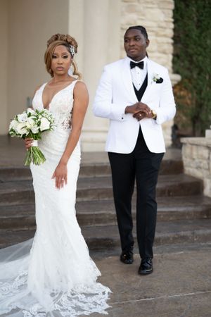 Knotting Hill Place Estate Bride & Groom 01